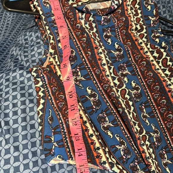 Pink Rose multi  pattern high neck sleeveless blouse Sz M - Picture 11 of 13